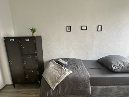 Monteurwohnung - Köln, Bonn, Eifel ... - TOP modernisierte Wohnung in Hagen. Endlich auch für Handwerker!